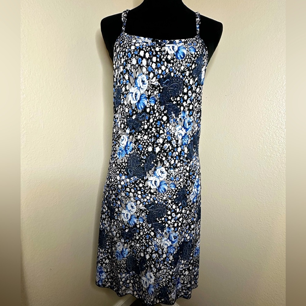 Women’s adjustable spaghetti strapped racer back floral dress